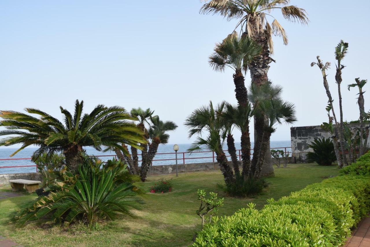 Seahome Riposto Extérieur photo